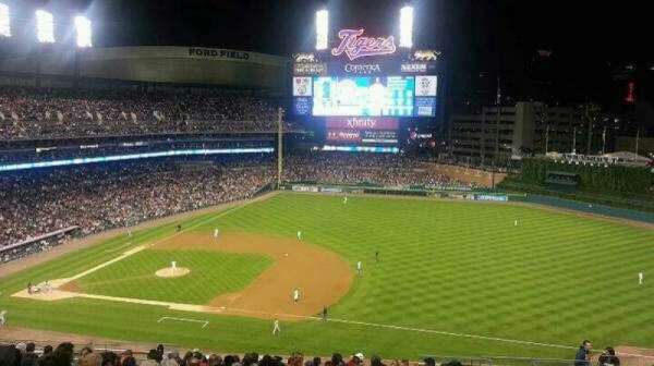 Comerica Park, bloc: 218, rangée: 18, place: 12