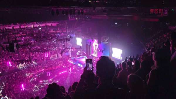 Chase Center, bloc: 207, rangée: 17, place: 15