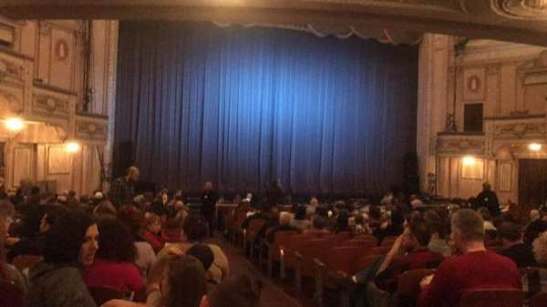 Miller Theater, bloc: Orchestra L, rangée: T, place: 1