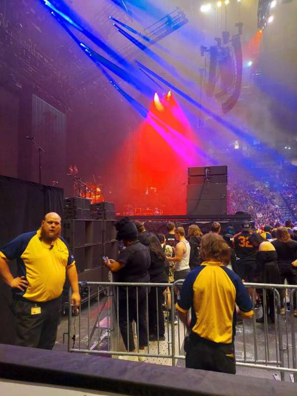 Bridgestone Arena, bloc: 114, rangée: BB, place: 10