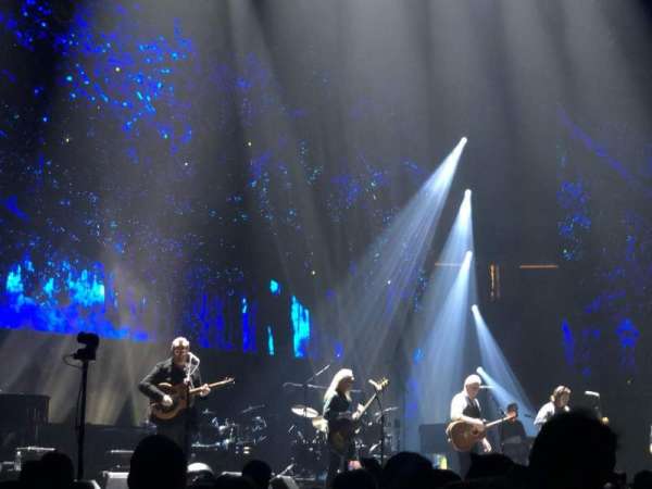 Prudential Center, bloc: 18, rangée: 1, place: 10