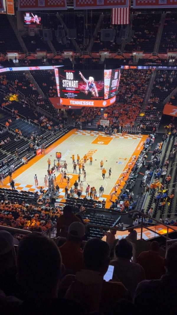 Thompson-Boling Arena, bloc: 311A, rangée: 10, place: 11