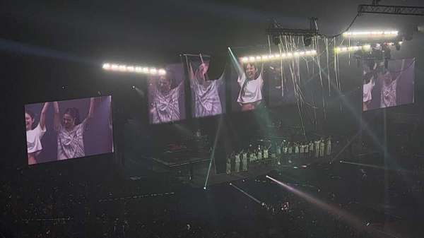 State Farm Arena, bloc: 219, rangée: B, place: 19