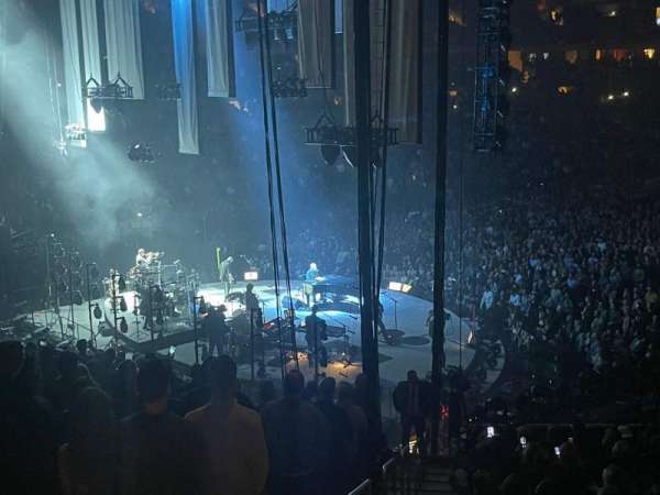 Madison Square Garden, bloc: 113, rangée: 22, place: 29