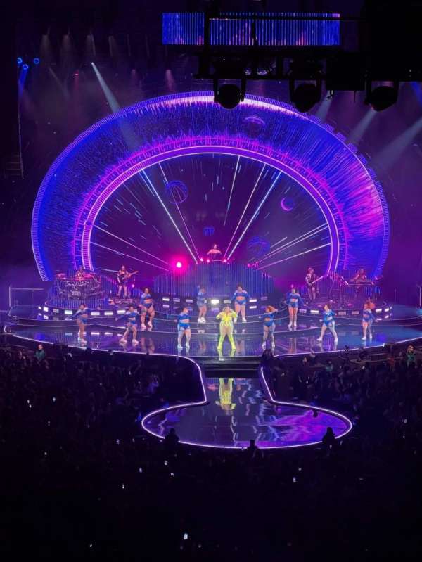 Ziggo Dome, bloc: 207, rangée: 1