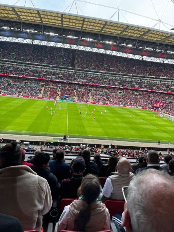 Wembley Stadium, bloc: 227, rangée: 7, place: 4