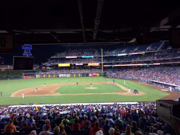 Citizens Bank Park, bloc: 128, rangée: 24, place: 7