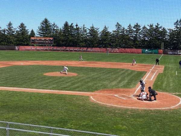 Steller Field, bloc: GA