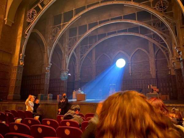 Lyric Theatre, bloc: Orchestra R, rangée: F, place: 14