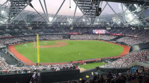 London Stadium, bloc: 227, rangée: 62, place: 728