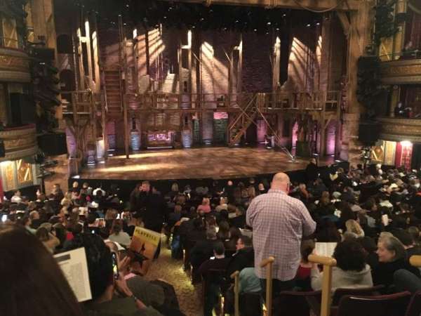 Richard Rodgers Theatre, bloc: Orchestra L, rangée: Q, place: 1