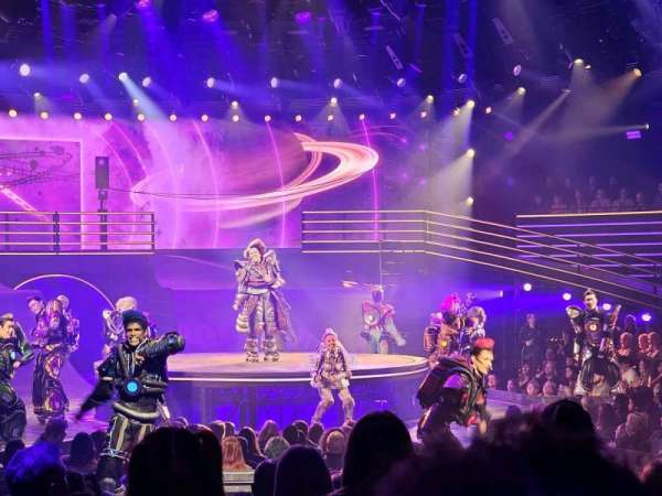 Troubadour Wembley Park Theatre, bloc: locomotive, rangée: L, place: 10