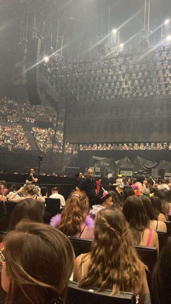 Accor Arena, bloc: Orchestre Z, rangée: 18, place: 3