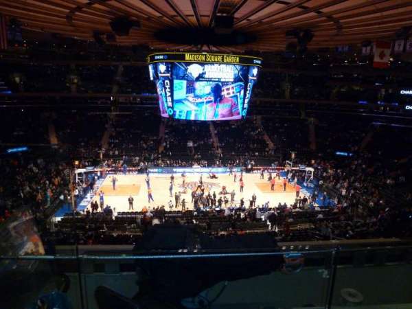 Madison Square Garden, bloc: 224, rangée: 4, place: 1