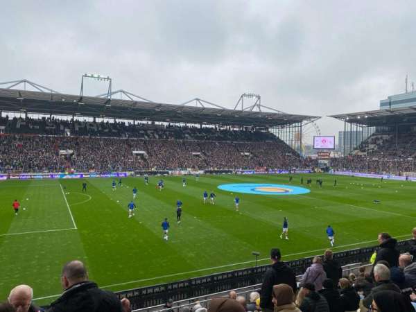 Millerntor-Stadion, bloc: H3, rangée: 14, place: 22