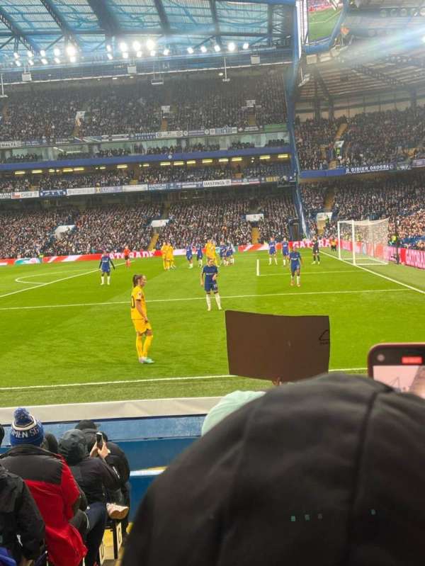 Stamford Bridge, bloc: 6, rangée: N, place: 194