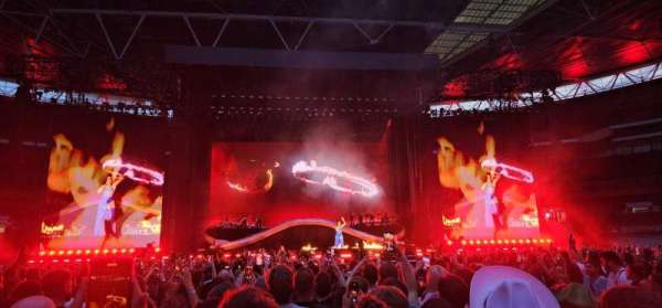 Wembley Stadium, bloc: Gold circle