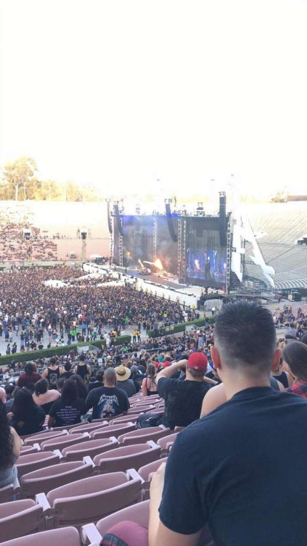 Rose Bowl, bloc: 18-H, rangée: 66, place: 104