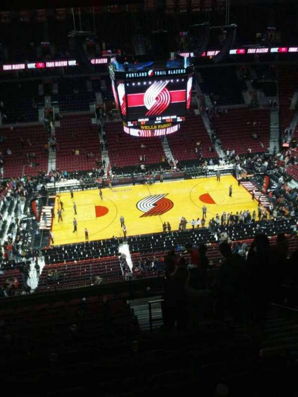 Moda Center, bloc: 319, rangée: o, place: 5