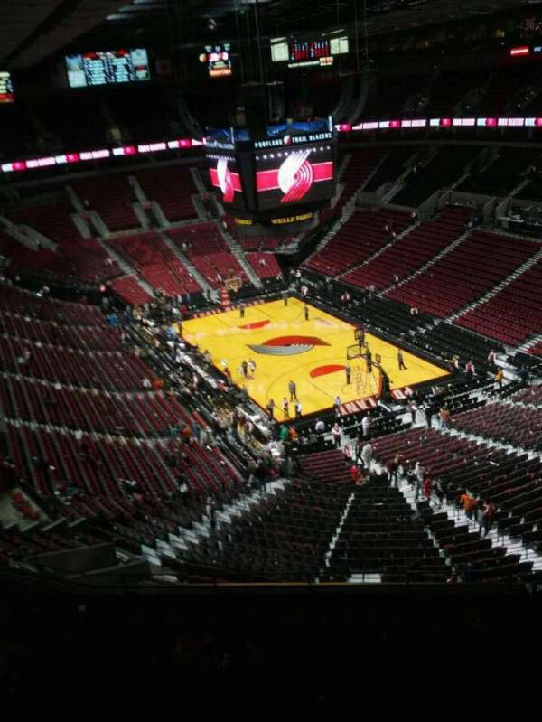 Moda Center, bloc: 329, rangée: k, place: 9