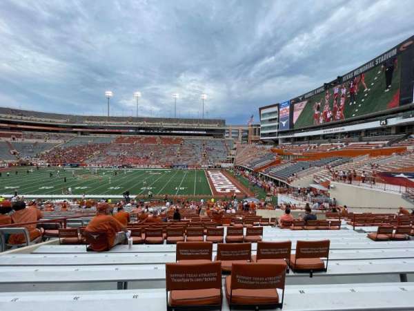 Texas Memorial Stadium, bloc: 2, rangée: 42, place: 34