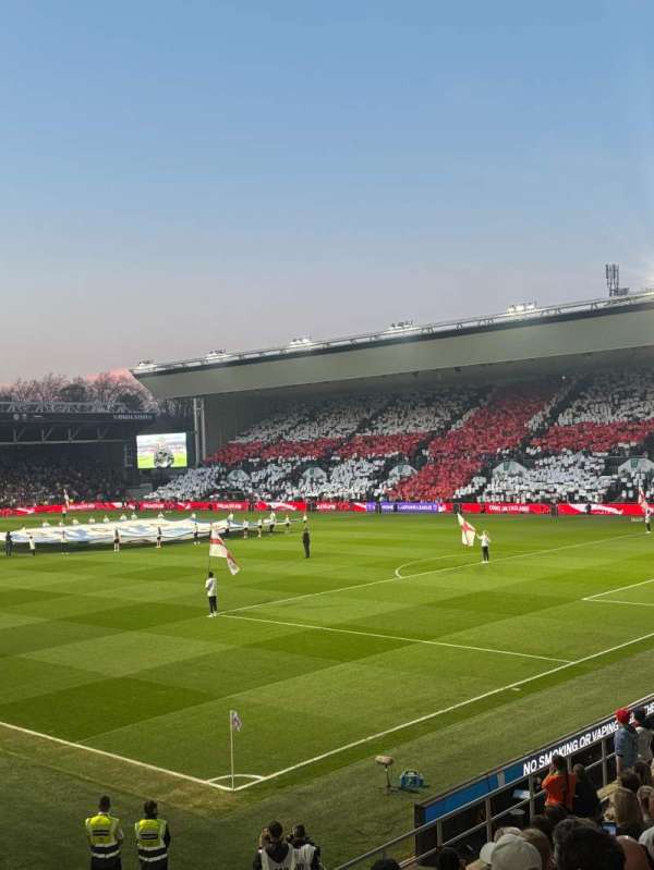 Ashton Gate Stadium, bloc: S19, rangée: 15, place: 25