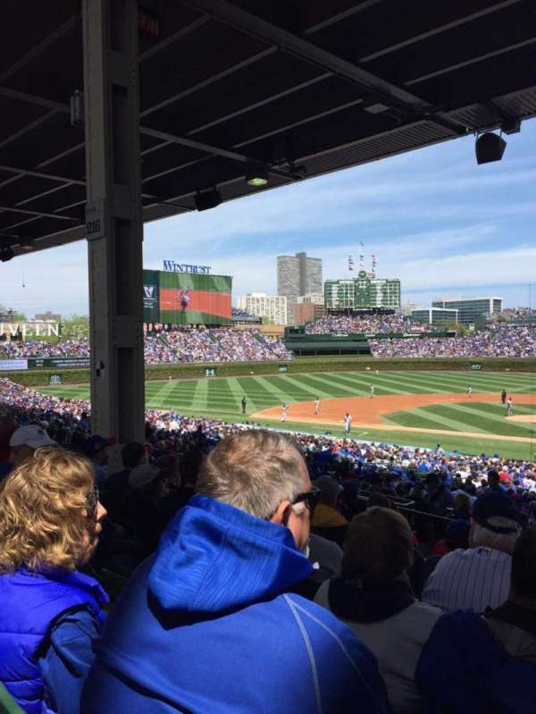 Wrigley Field, bloc: 214, rangée: 10, place: 16