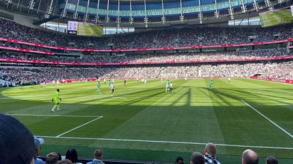 Tottenham Hotspur Stadium, bloc: 252, rangée: 7, place: 180