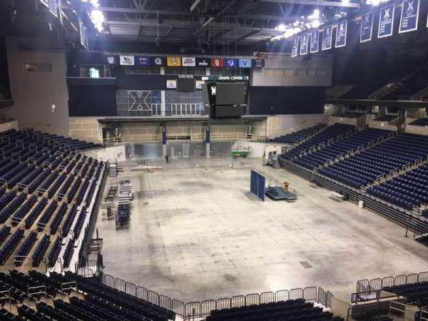 Cintas Center, bloc: 201, rangée: B, place: 7