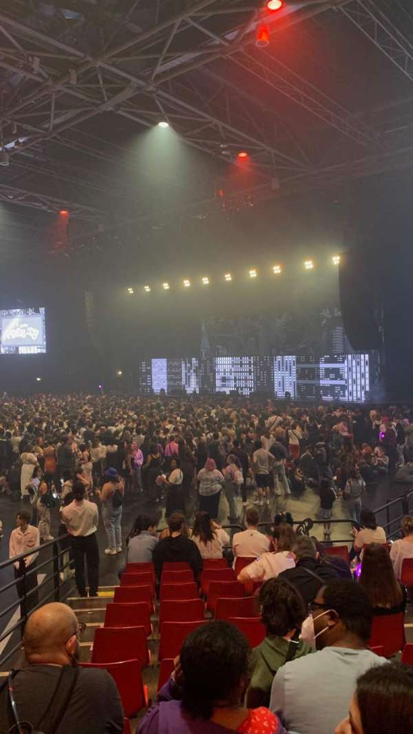 Zénith Paris, bloc: Q, rangée: 16, place: 242