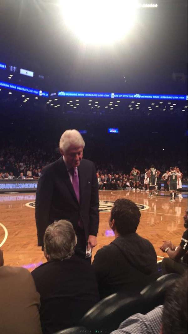 Barclays Center, bloc: Courtside 25, rangée: BB