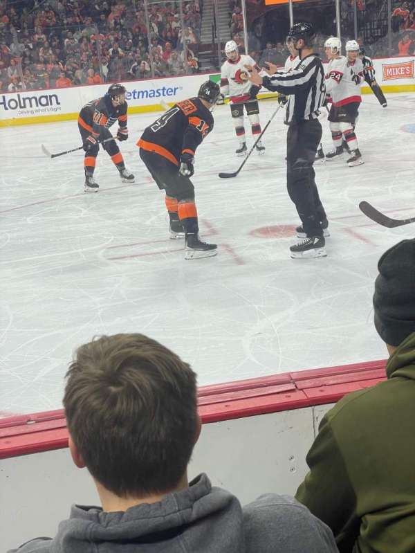 Xfinity Mobile Arena, bloc: 115, rangée: 3, place: 6