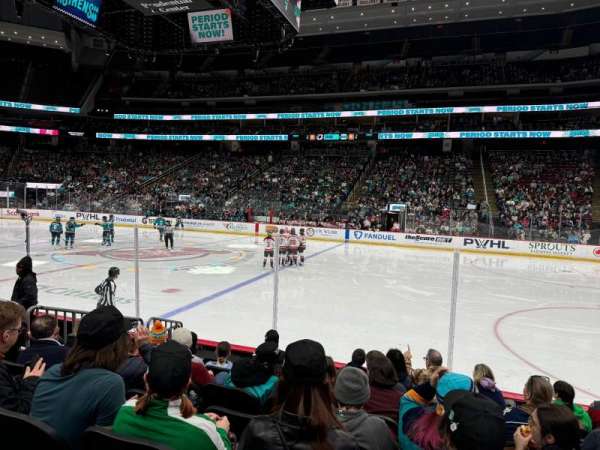 Prudential Center, bloc: 20, rangée: 7, place: 4