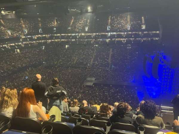 The O2, London, bloc: 421, rangée: M, place: 949