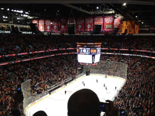 Xfinity Mobile Arena, bloc: 209, rangée: 14, place: 8