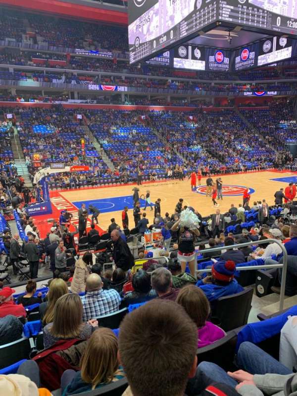 Little Caesars Arena, bloc: 125, rangée: 12, place: 5