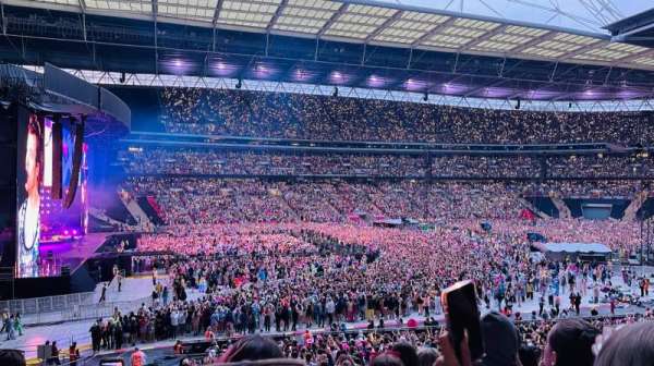 Wembley Stadium, bloc: 126, rangée: 35, place: 110