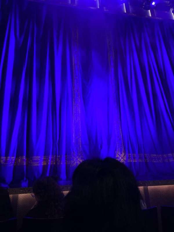 Vaudeville Theatre, bloc: Stalls, rangée: B, place: 7