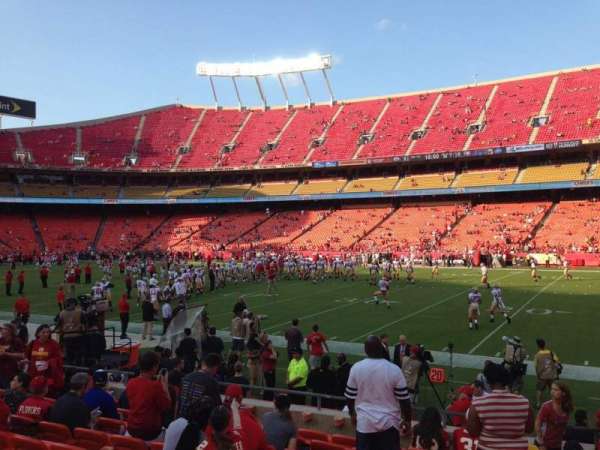 Arrowhead Stadium, bloc: 117, rangée: 24, place: 2