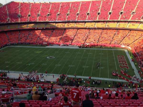 Arrowhead Stadium, bloc: 321, rangée: 27, place: 16