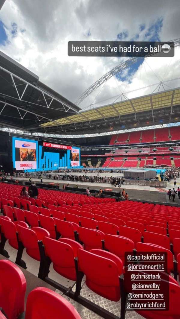 Wembley Stadium, bloc: 123, rangée: 22, place: 4