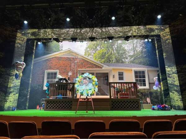 Gil Cates Theater at the Geffen Playhouse, bloc: Orch, rangée: D, place: 107