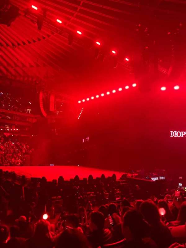 Oakland Arena, bloc: 128, rangée: 7, place: 10