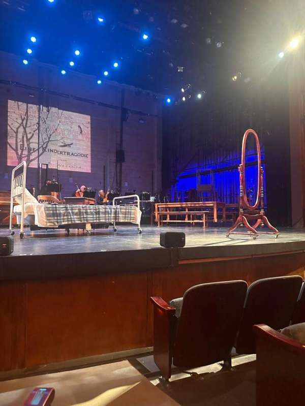 Cabot Theatre at the Broadway Theatre Center, bloc: Orch Left, rangée: D, place: 1