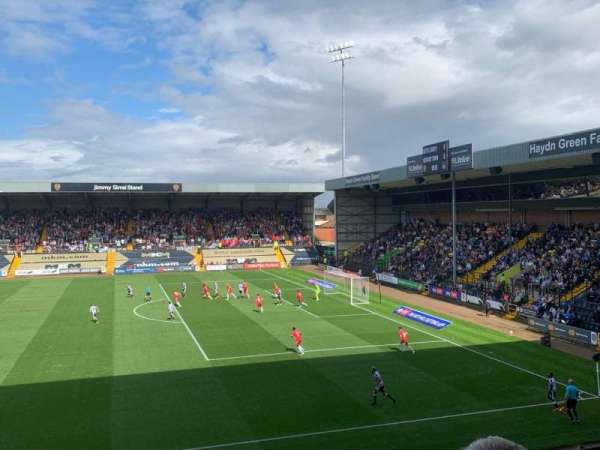 Meadow Lane, bloc: B, rangée: W, place: 64