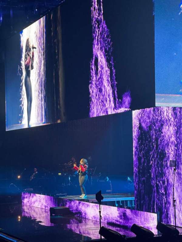 Accor Arena, bloc: GRADIN G, rangée: 21, place: 7