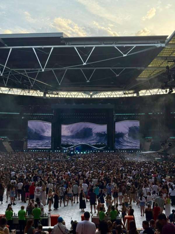 Wembley Stadium, bloc: 111, rangée: 21, place: 246