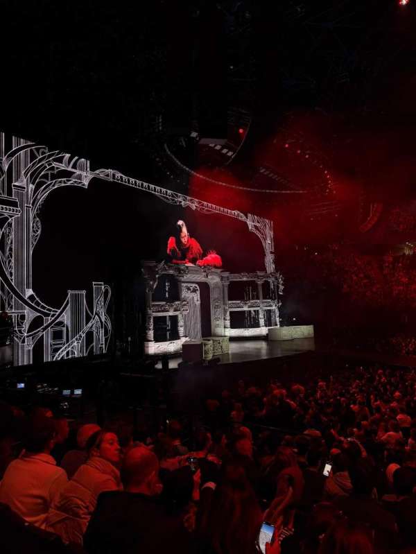 Accor Arena, bloc: Gradin O, rangée: 18, place: 01