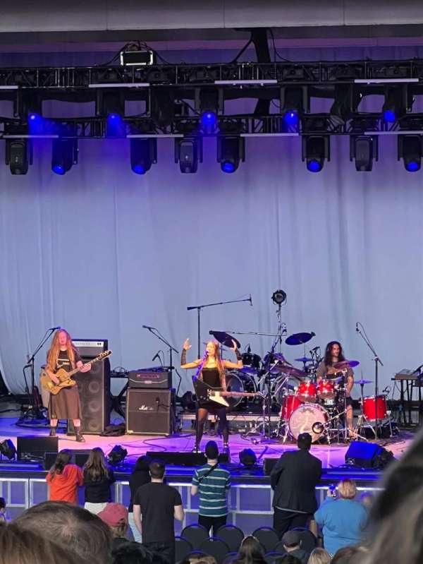 Meadow Brook Amphitheatre, bloc: PAV7, rangée: CC, place: 110