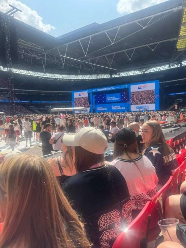 Wembley Stadium, bloc: 103, rangée: 5, place: 23